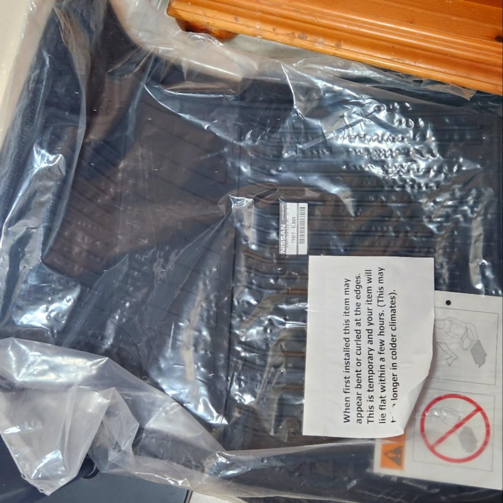 Nissan floor mats